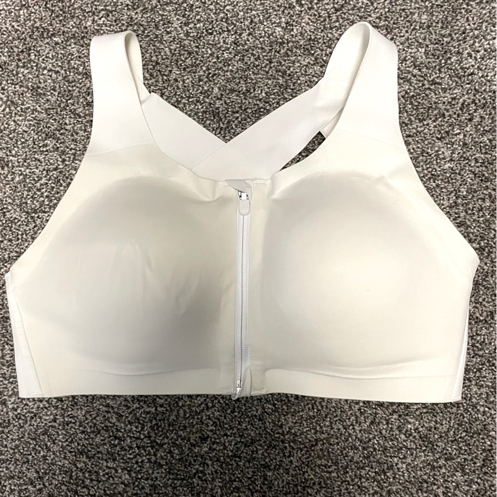 Lululemon front zip bra 36D white